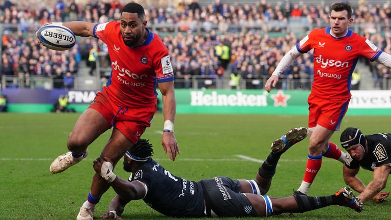 Bath's Joe Cokanasiga gets past the tackle of Racing 92's Siya Kolisi