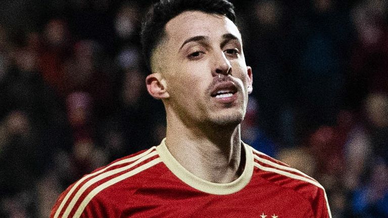 ABERDEEN, SCOTLAND - JANUARY 30: Bojan Miovski celebrates after scoring to make it 1-0 Aberdeen during a cinch Premiership match between Aberdeen and Dundee at Pittodrie Stadium, on January 30, 2024, in Aberdeen, Scotland. (Photo by Alan Harvey / SNS Group)