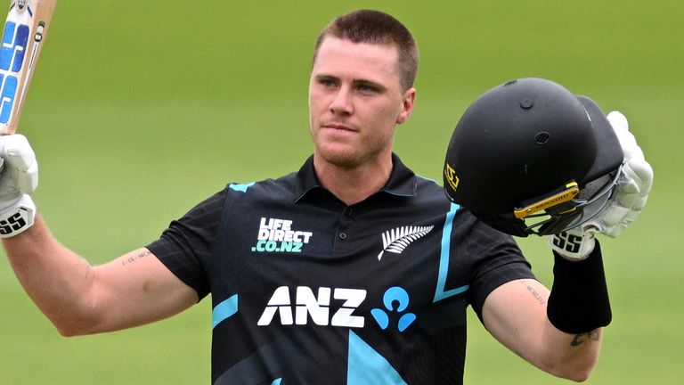 New Zealand's Finn Allen celebrates his T20I hundred against Pakistan (Getty Images)