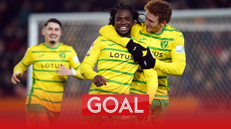 Norwich City struck first against Hull City in their Championship clash thanks to Jon Rowe&#39;s fantastic individual goal.