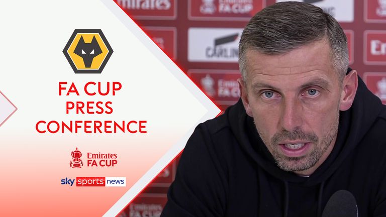 Gary O&#39;Neil talks at Wolves press conference