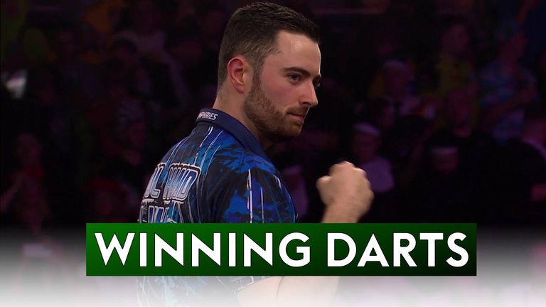 Humphries seals semi-final spot with 117 checkout