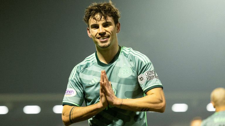 PAISLEY, SCOTLAND - JANUARY 02: Celtic's Matt O'Riley celebrates after scoring to make it 2-0 during a cinch Premiership match between St Mirren and Celtic at the SMiSA Stadium, on January 02, 2024, in Paisley, Scotland. (Photo by Craig Foy / SNS Group)