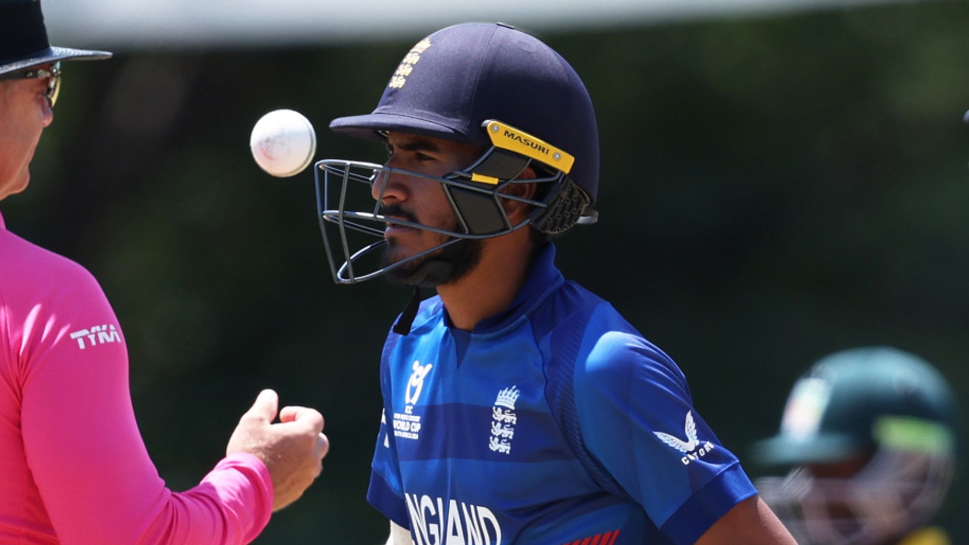 England's Shaikh falls to controversial dismissal at U19 World Cup