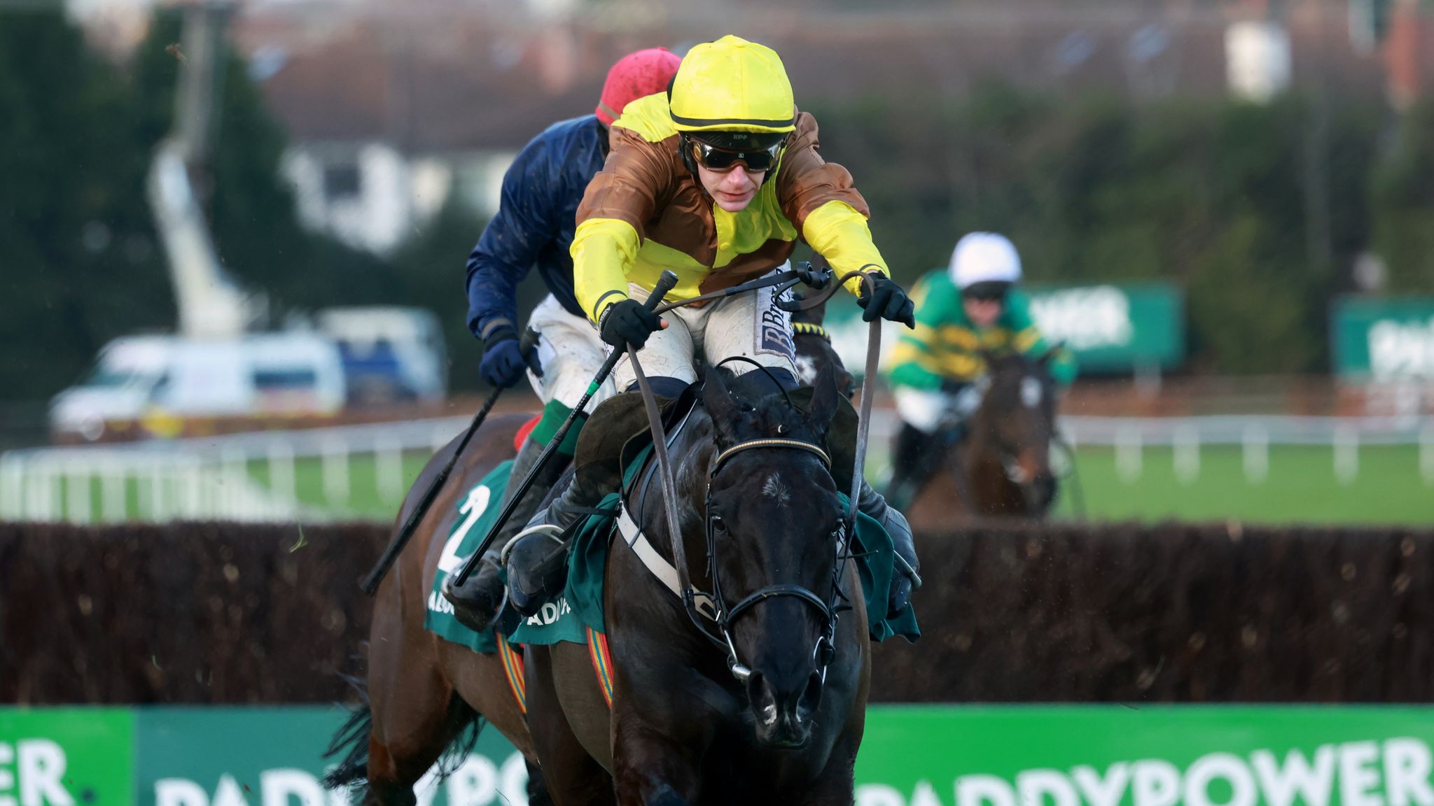 Irish Gold Cup: Galopin Des Champs downs Fastorslow in Dublin Racing 