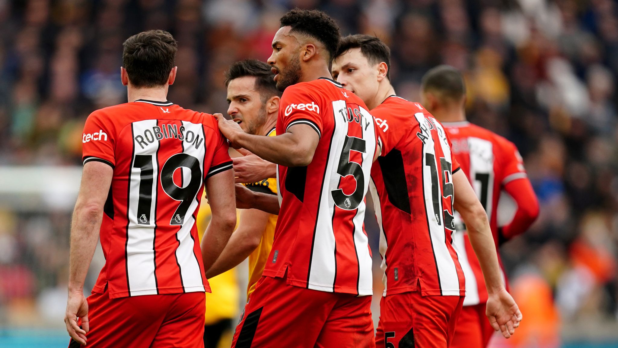 Wolves 1-0 Sheffield United: Jack Robinson and Vinicius Souza shove each other as Blades suffer defeat at Molineux | Football News | Sky Sports