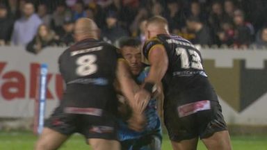 Castleford coaches stunned by Watts red card!