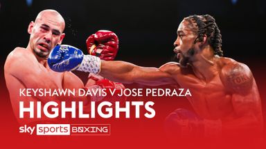 Davis stays unbeaten with dominant display over Pedraza