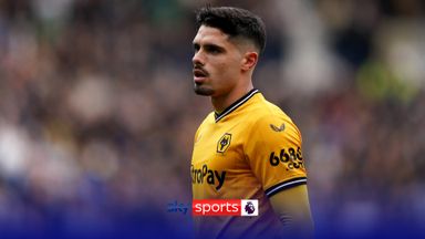 'It is so soft!' | Wolves awarded controversial penalty vs Man Utd