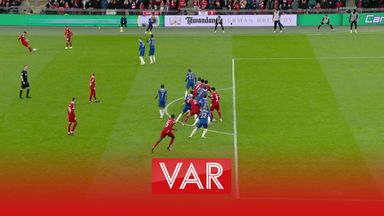 Van Dijk's second-half header controversially chalked off after VAR check!