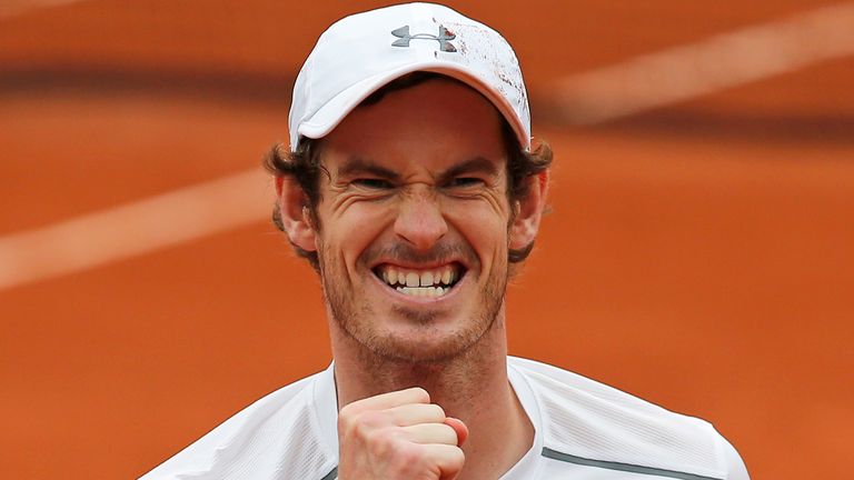 Britain's Andy Murray celebrates winning the quarterfinal match of the French Open tennis tournament against France's Richard Gasquet at Roland Garros stadium in Paris, France, Wednesday, June 1, 2016. (AP Photo/Michel Euler)