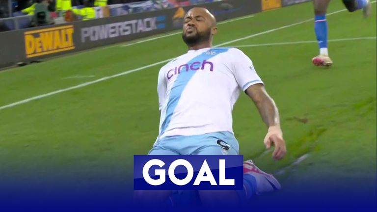 Ayew scores the opener for Palace