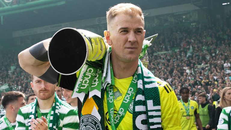 GLASGOW, SCOTLAND - MAY 14: Celtic...s Joe Hart celebrates with the cinch Premiership Trophy   during a cinch Premiership match between Celtic and Motherwell at Celtic Park, on May 14, 2022, in Glasgow, Scotland.  (Photo by Craig Williamson / SNS Group)