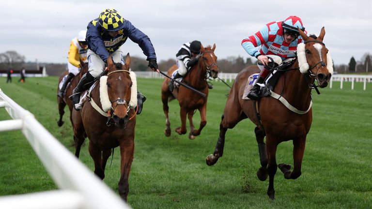 Henry's Chase saw off Kilbeg King in the Reynoldstown Chase