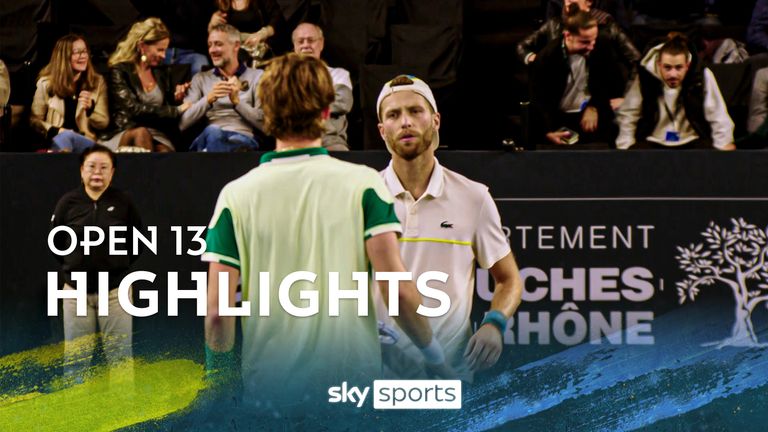 Sebastian Korda shakes hands with Hugo Grenier in the Open 13