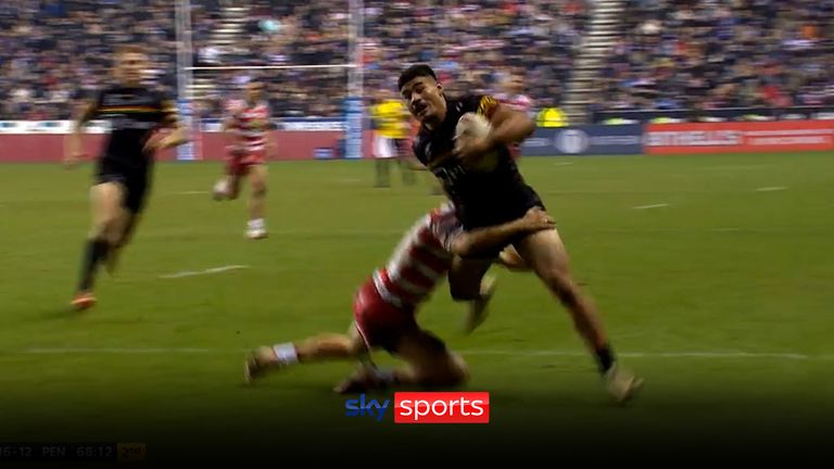 Incredible tackle prevents try