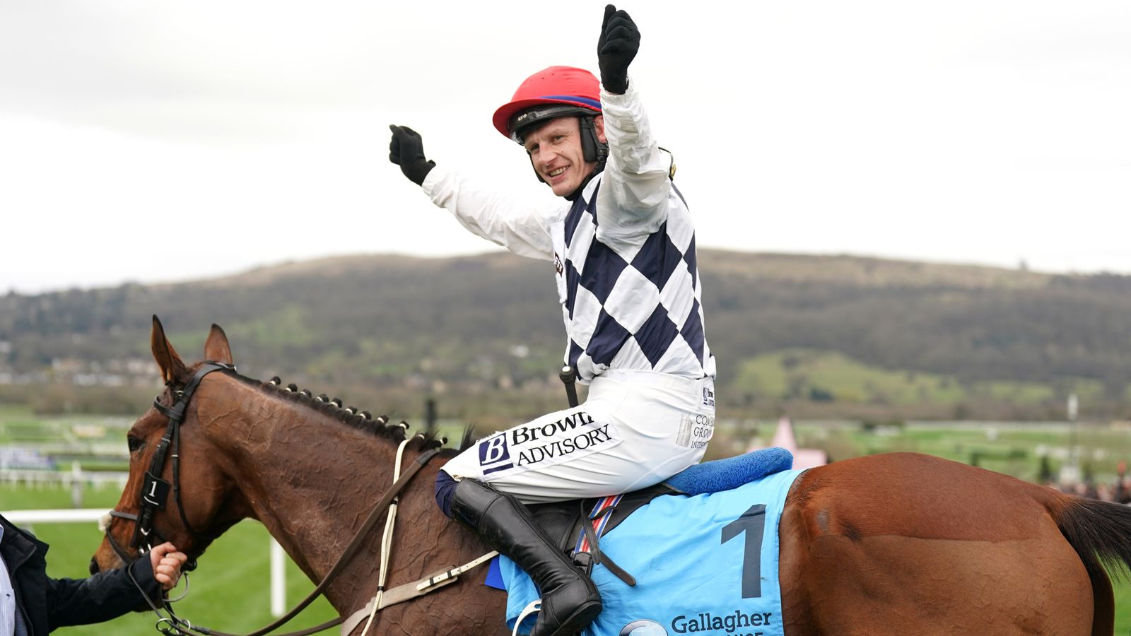 Cheltenham Festival Ballyburn Powers To Success In The Gallagher Novices Hurdle Racing News