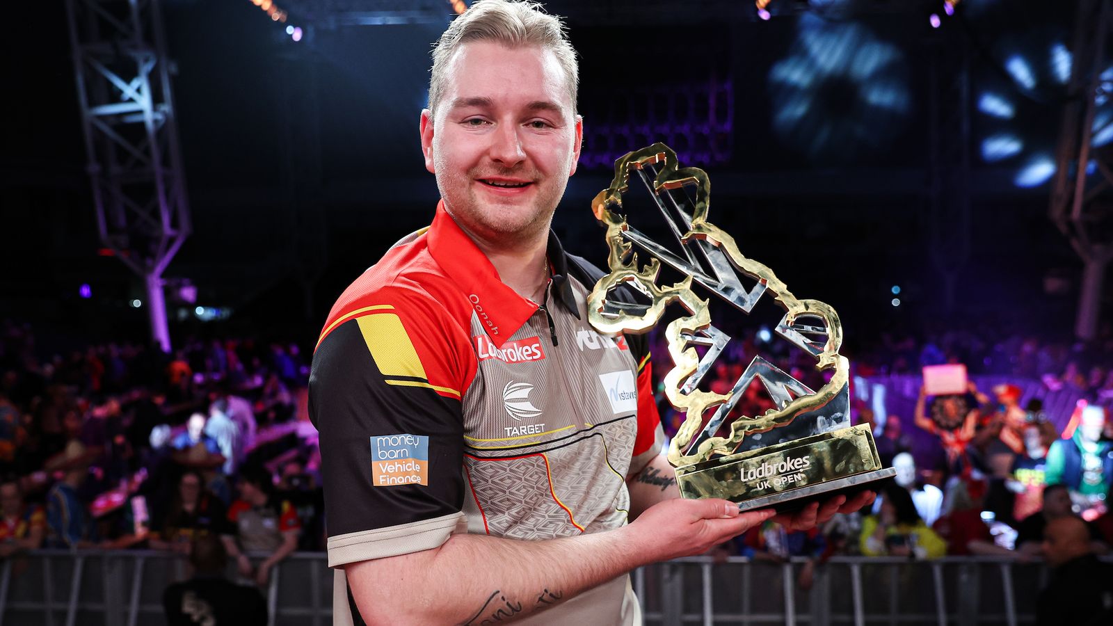 UK Open Darts Dimitri Van den Bergh beats Luke Humphries in lastleg