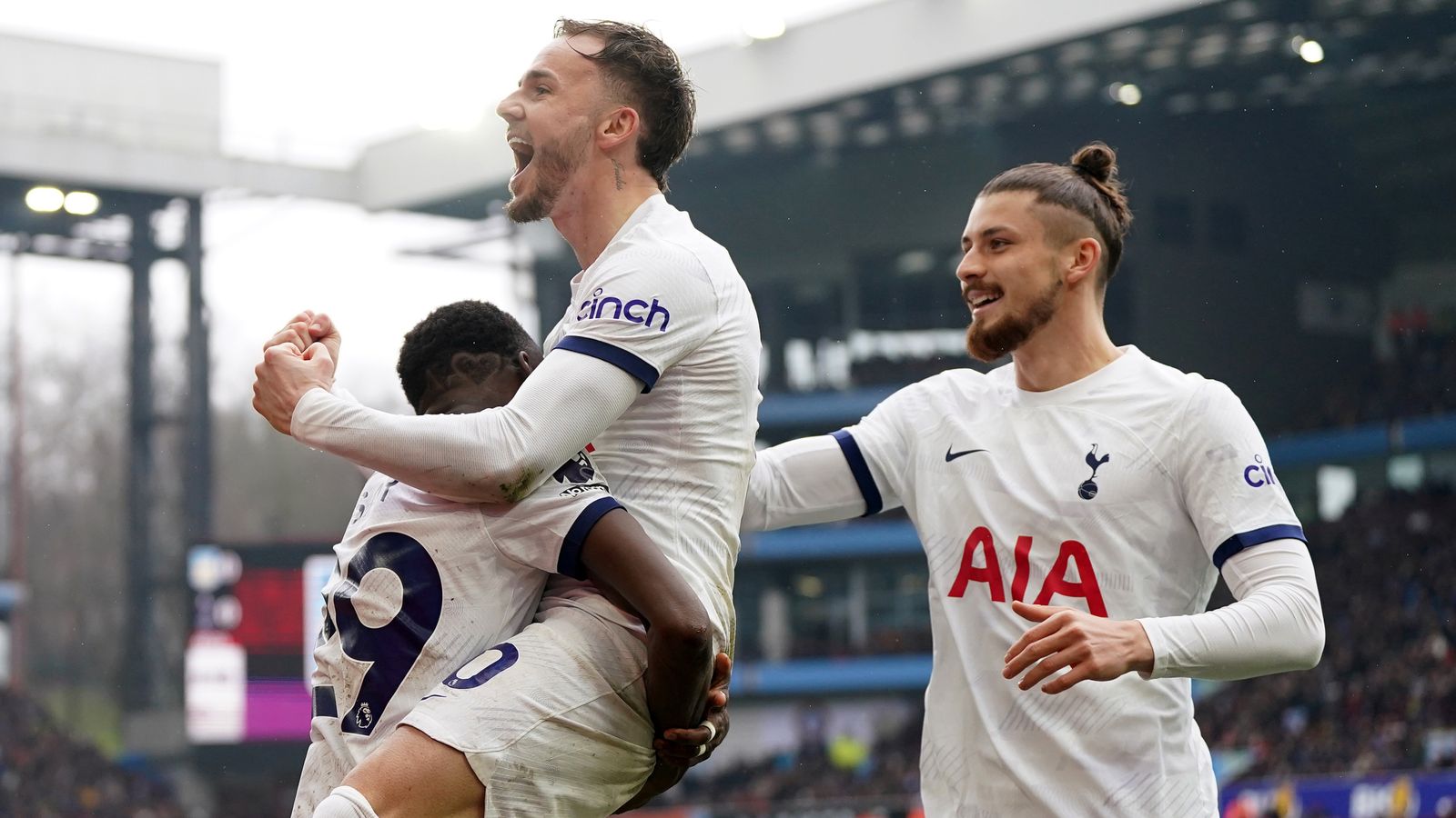 Aston Villa 0 - 4 Spurs - Match Report & Highlights