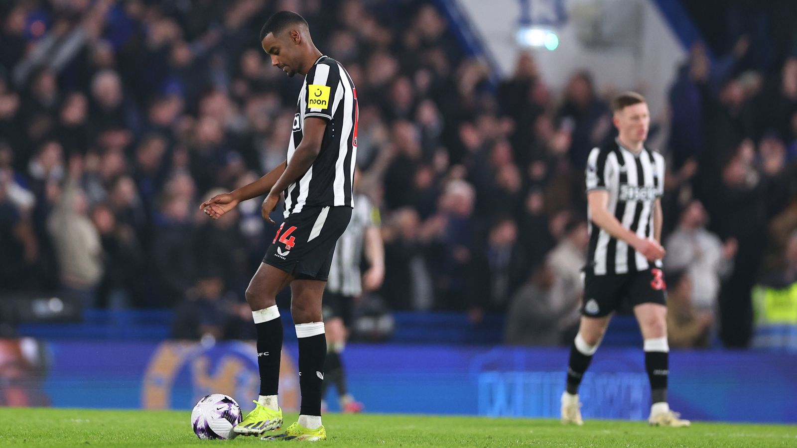 La defensa de Newcastle criticada por Jamie Carragher después de la derrota ante el Chelsea ‘promedio’ en Monday Night Football |  Noticias de futbol