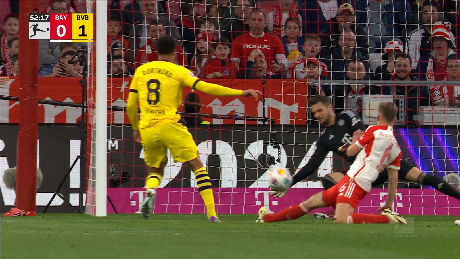 Sven Ulreich makes a huge save to keep Bayern Munich's hopes alive ...