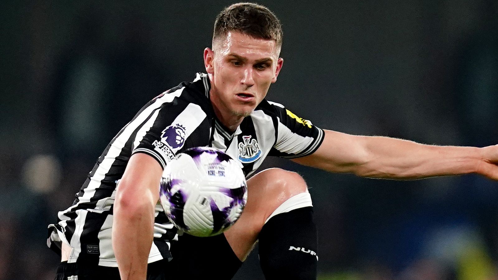 Sven Botman : le défenseur de Newcastle risque neuf mois d’absence après avoir subi une opération au genou en raison d’une blessure au ligament croisé antérieur |  actualités du football