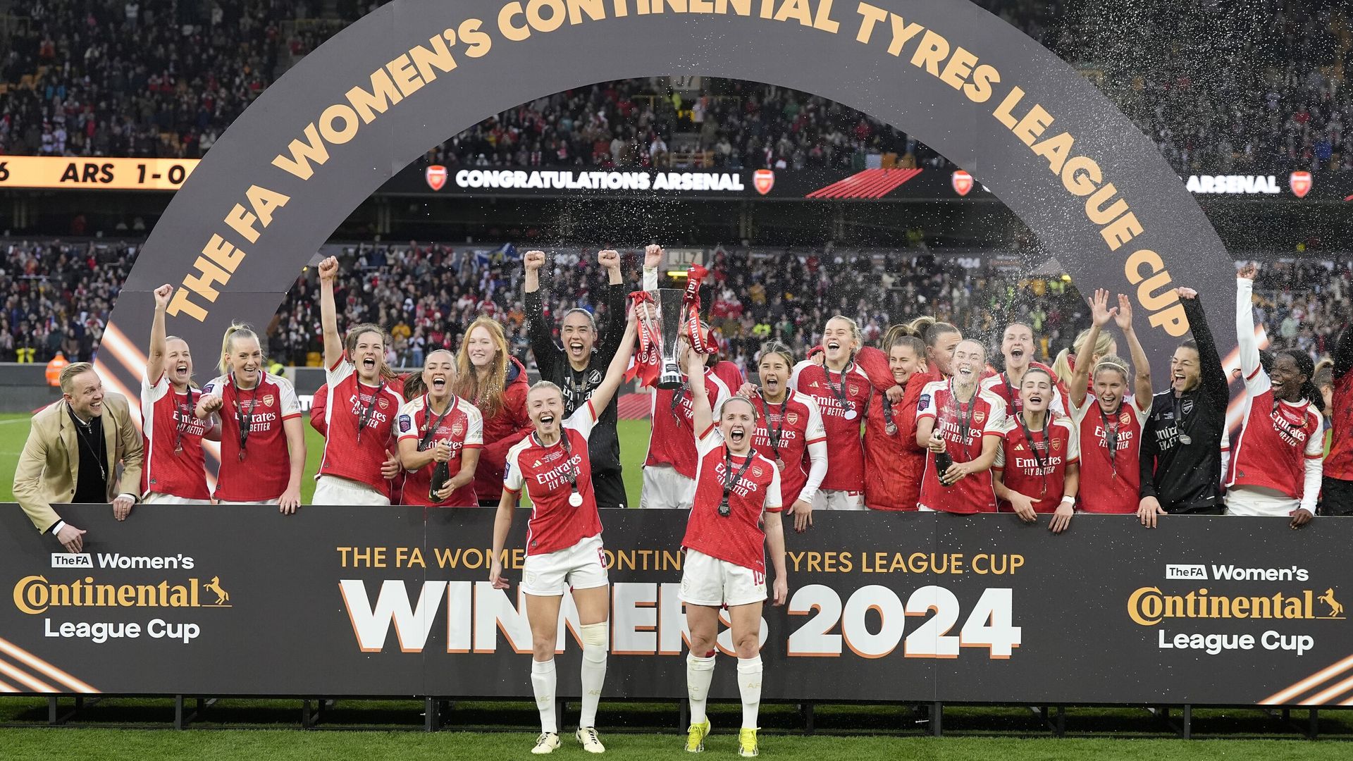 Arsenal beat Chelsea late in extra-time to retain Conti Cup