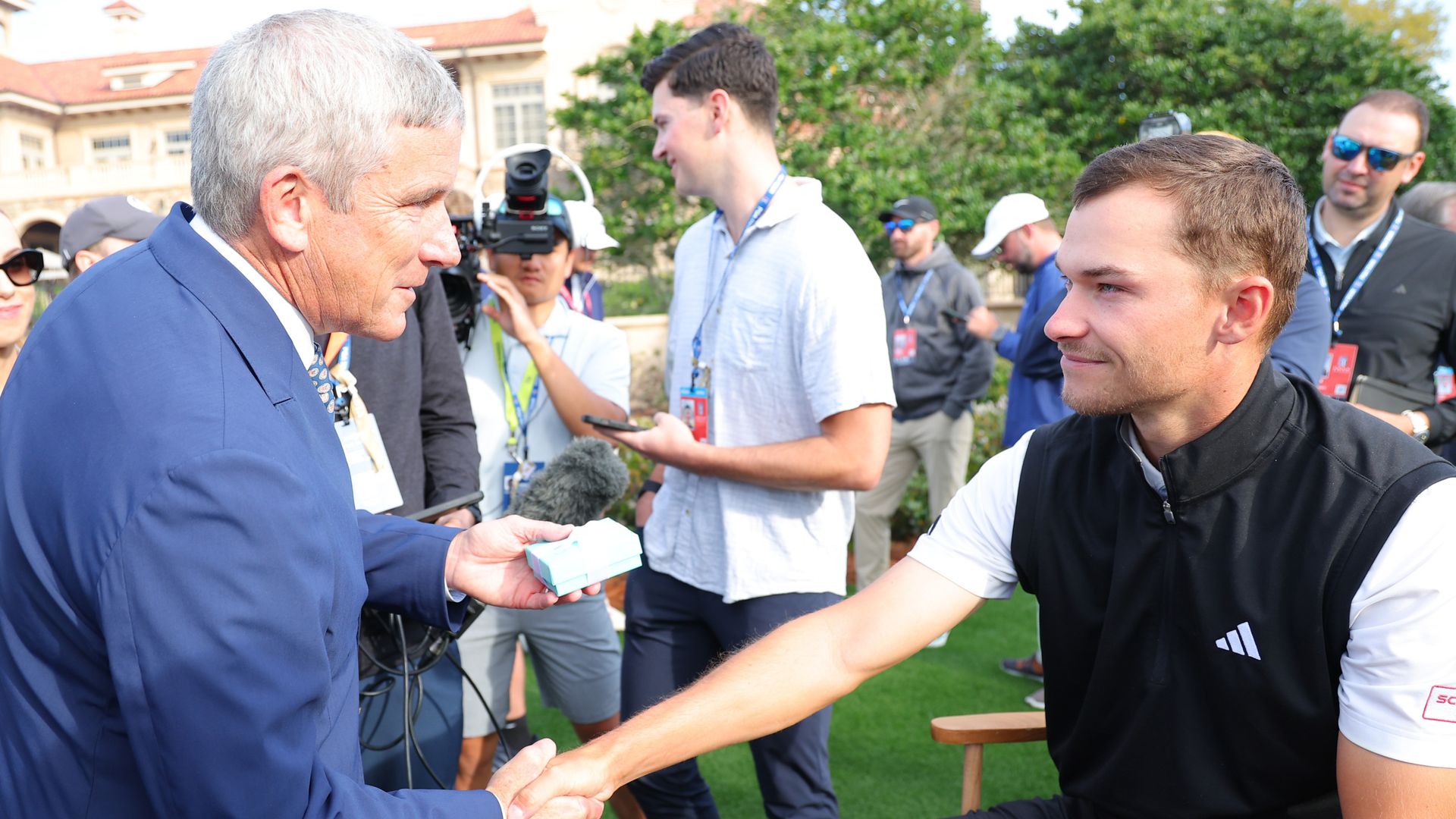 The Players notebook: Monahan, McIlroy, caddies and country music!