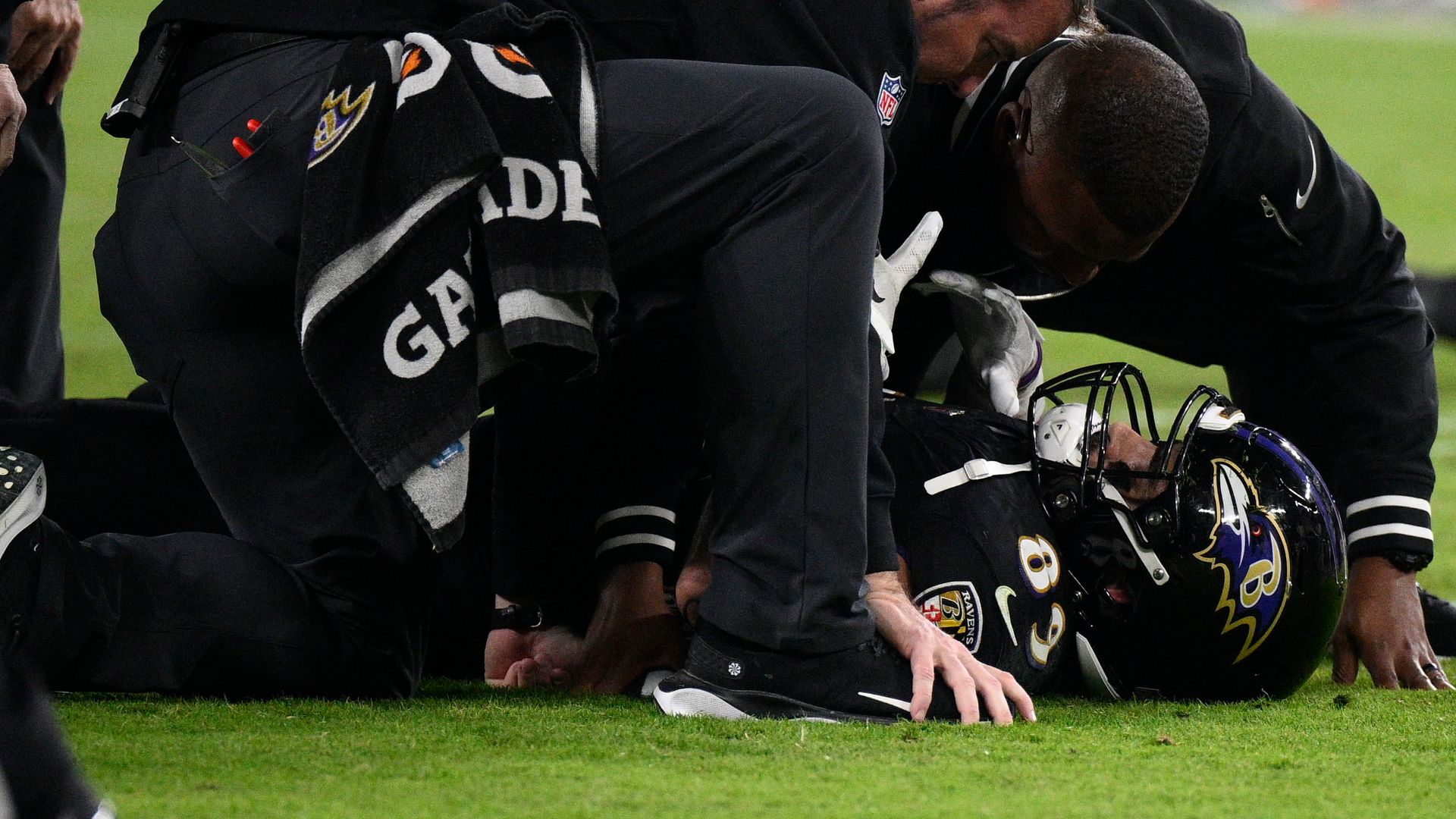NFL owners vote to ban 'hip-drop' tackle