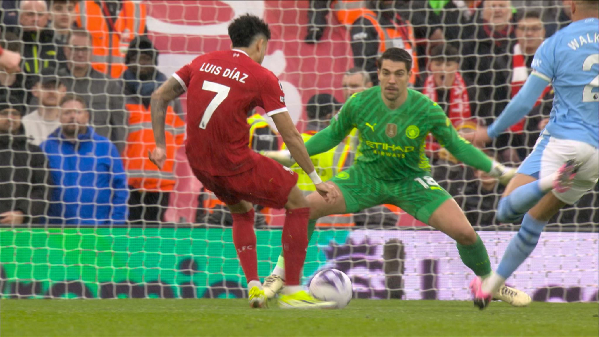 Liverpool vs Man City: Luis Diaz misses golden chance to complete  turnaround | Football News | Sky Sports