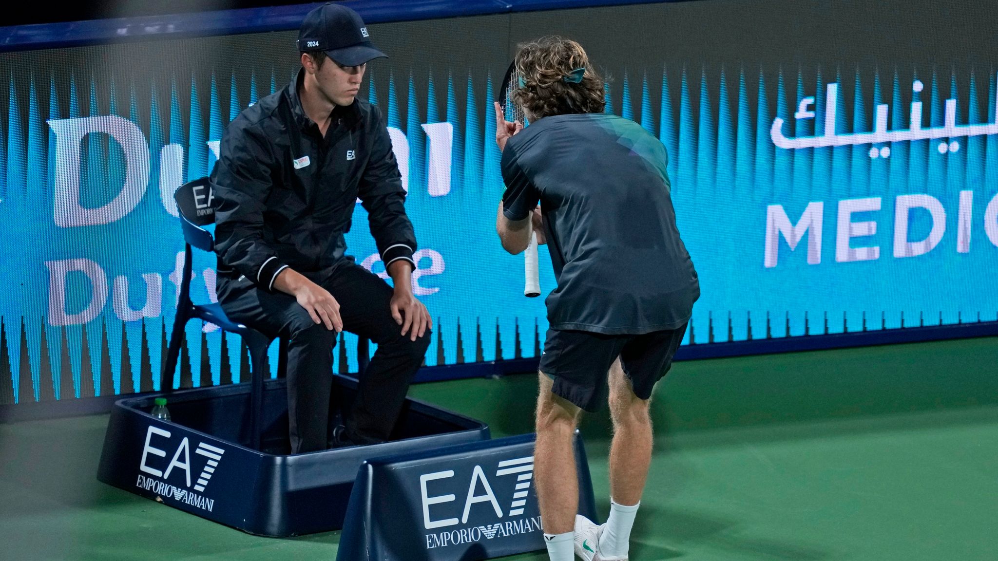 Andrey Rublev Disqualified For Screaming In The Face Of A Line Judge At ...