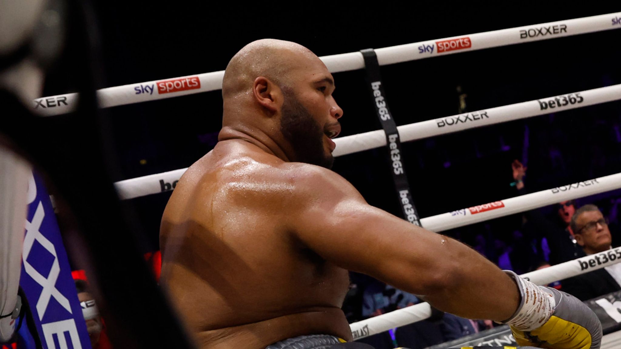 Fabio Wardley Knocks Out Frazer Clarke In First Round Of Heavyweight ...