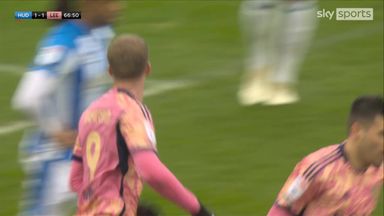 Bamford slides in to level against Huddersfield