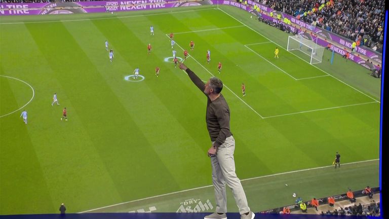 Carragher highlights Stones between the lines on the edge of the Man Utd box in the lead-up to Man City's second goal
