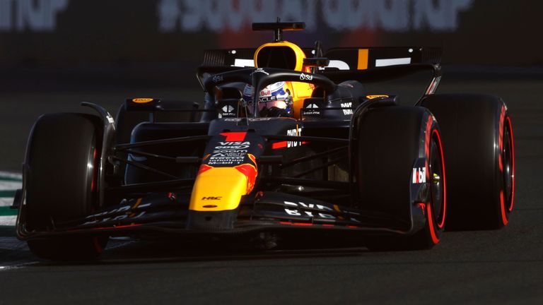 JEDDAH STREET CIRCUIT, SAUDI ARABIA - MARCH 08: Max Verstappen, Red Bull Racing RB20 during the Saudi Arabian GP at Jeddah Street Circuit on Friday March 08, 2024 in Jeddah, Saudi Arabia. (Photo by Zak Mauger / LAT Images)