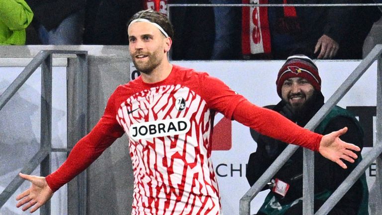 Freiburg's Lucas Holer celebrates his late equaliser against Bayern Munich