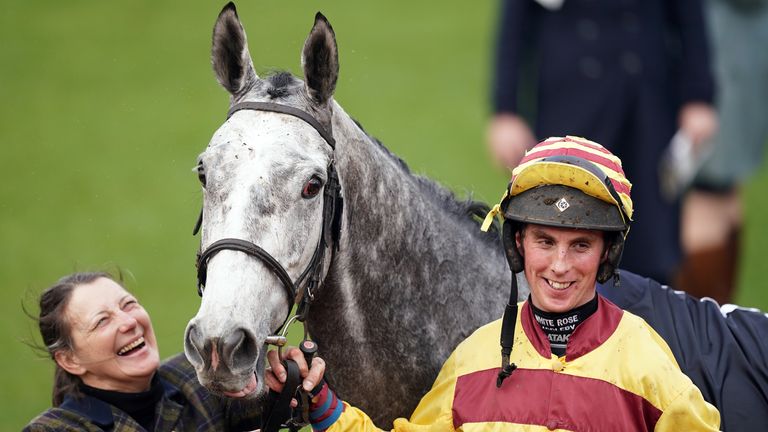 Sine Nomine won the St. James's Place Festival Challenge Cup Open Hunters' Chase