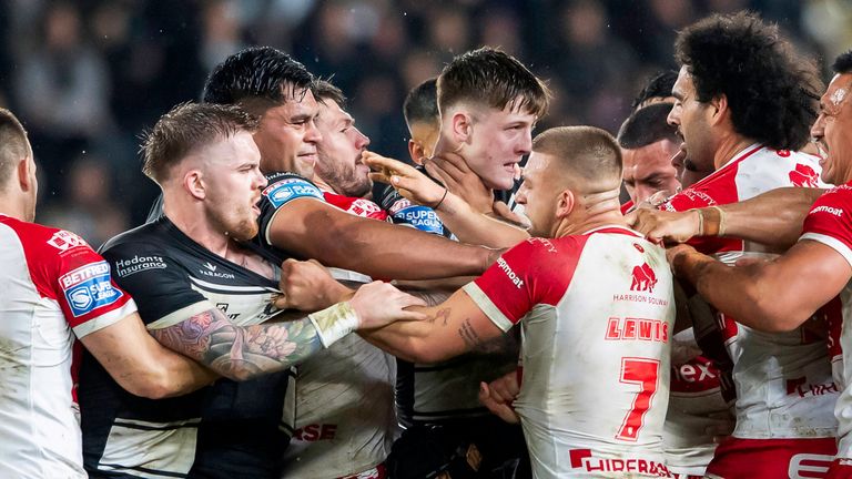 Picture by Allan McKenzie/SWpix.com - 15/02/2024 - Rugby League - Betfred Super League Round 1 - Hull FC v Hull KR - MKM Stadium, Kingston upon Hull, England - Hull FC & Hull KR scuffle on field as the Hull derby hots up.