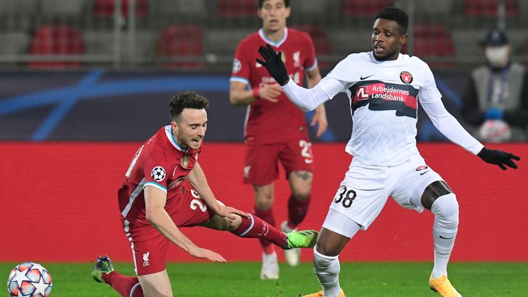 Frank Onyeka playing for FC Midtjylland against Liverpool in the Champions League in 2020