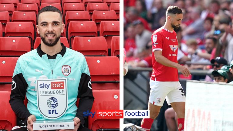 Sky Bet League One Player of the Month winner Adam Phillips says he is looking to put things right and get promoted after his play-off final red card last season. 