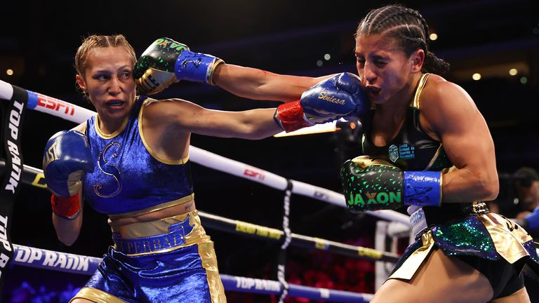 Seniesa Estrada overcomes Yokasta Valle to become the undisputed minimumweight champion