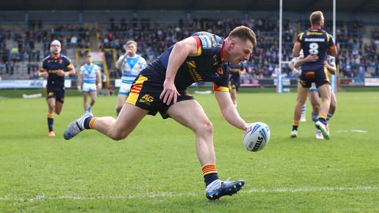 Davies crosses for his first try