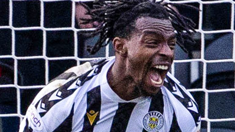 PAISLEY, SCOTLAND - MARCH 02: St Mirren's Toyosi Olusanya celebrates as he scores to make it 2-1 during a cinch Premiership match between St Mirren and Aberdeen at the SMiSA Stadium, on March 02, 2024, in Paisley, Scotland. (Photo by Alan Harvey / SNS Group)