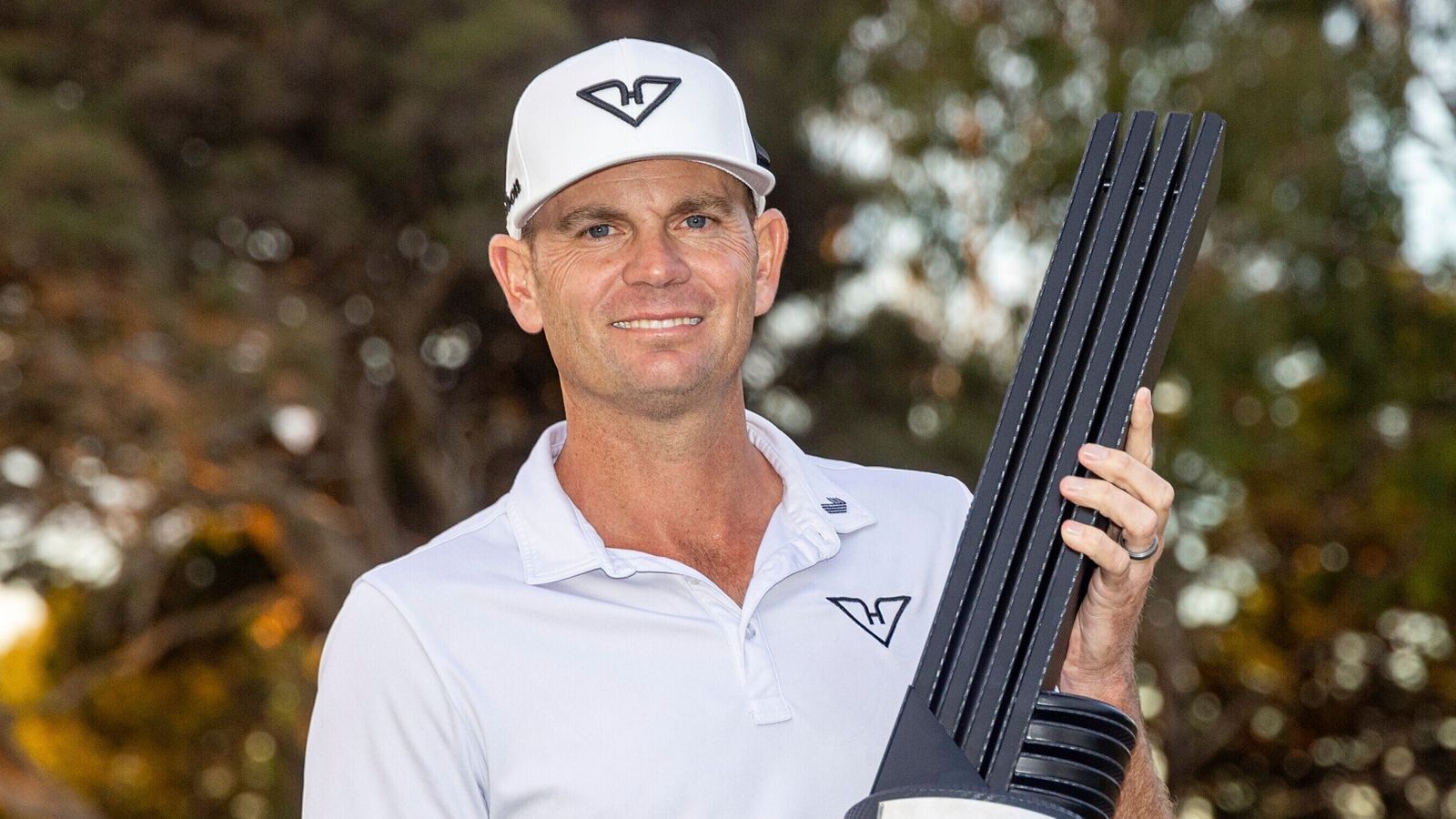 Brendan Steele wins LIV Golf Adelaide tournament from Louis Oosthuizen | Golf News