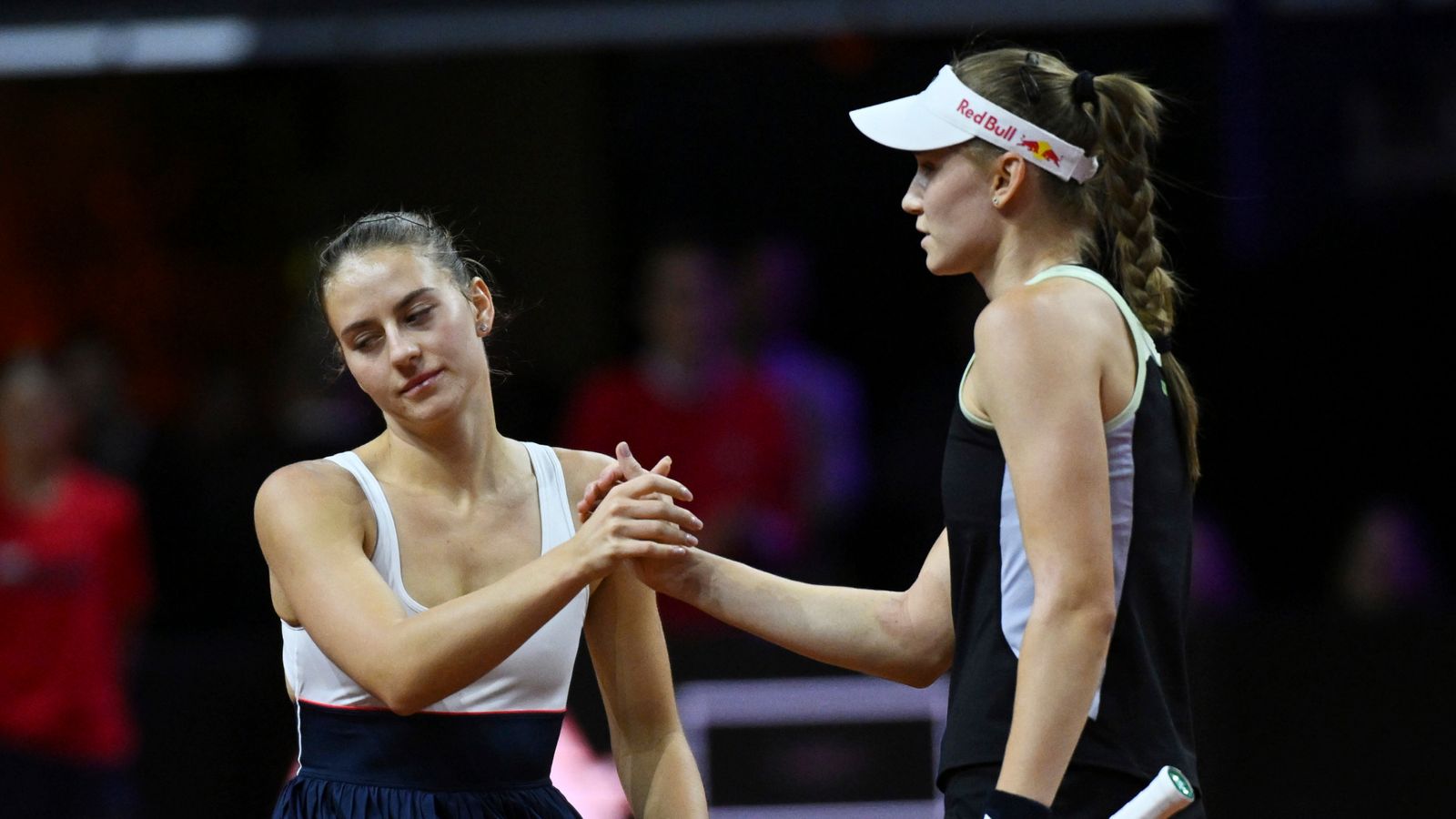 elena-rybakina-wins-porsche-tennis-grand-prix-final-with-comfortable
