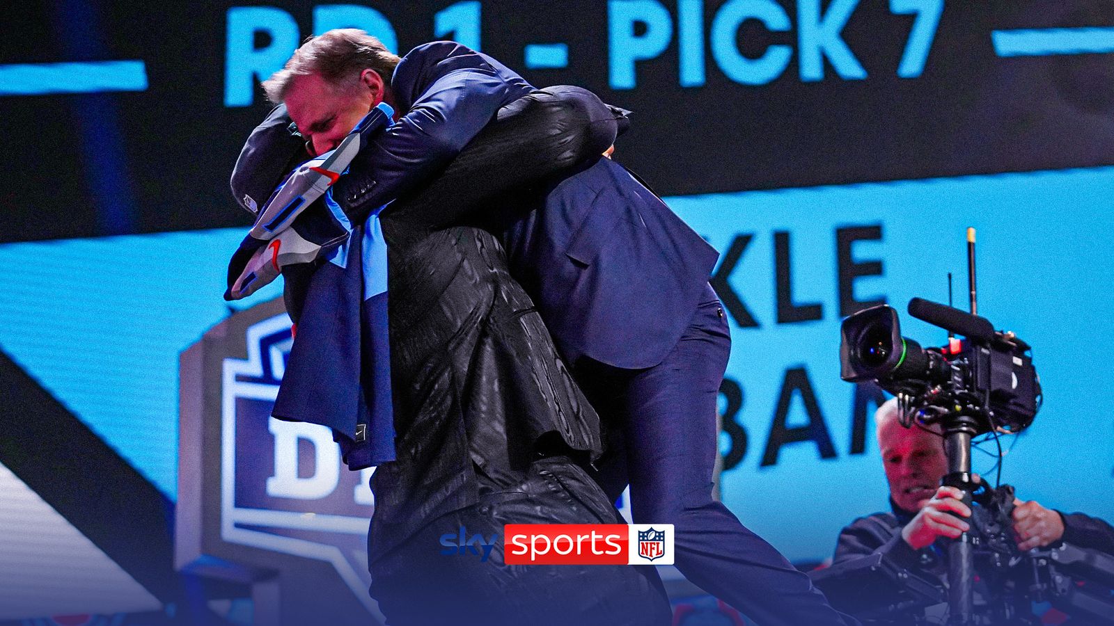 Titans' pick JC Latham bear hugs NFL commissioner Roger Goodell! | NFL ...