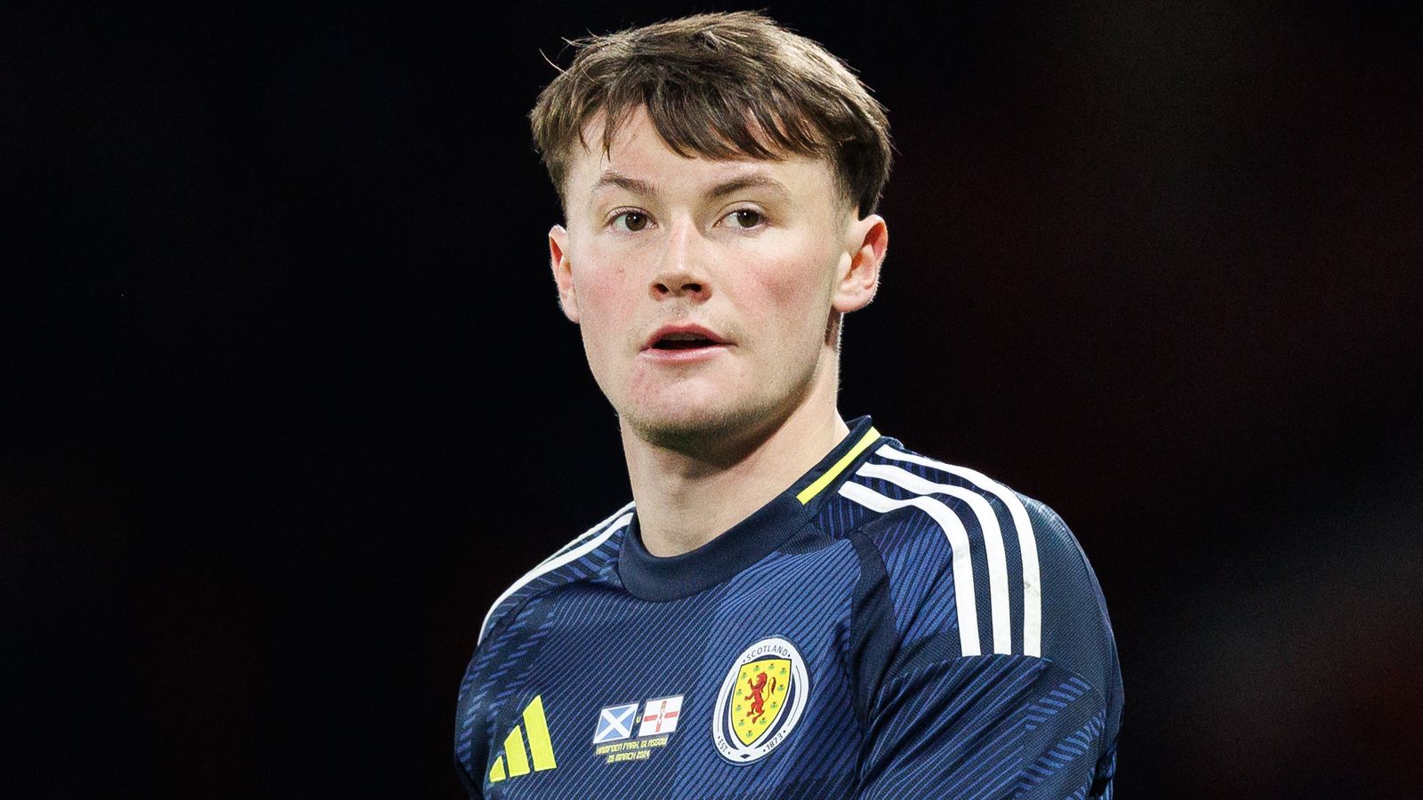 Nathan Patterson: Scotland & Everton right-back out for rest of season