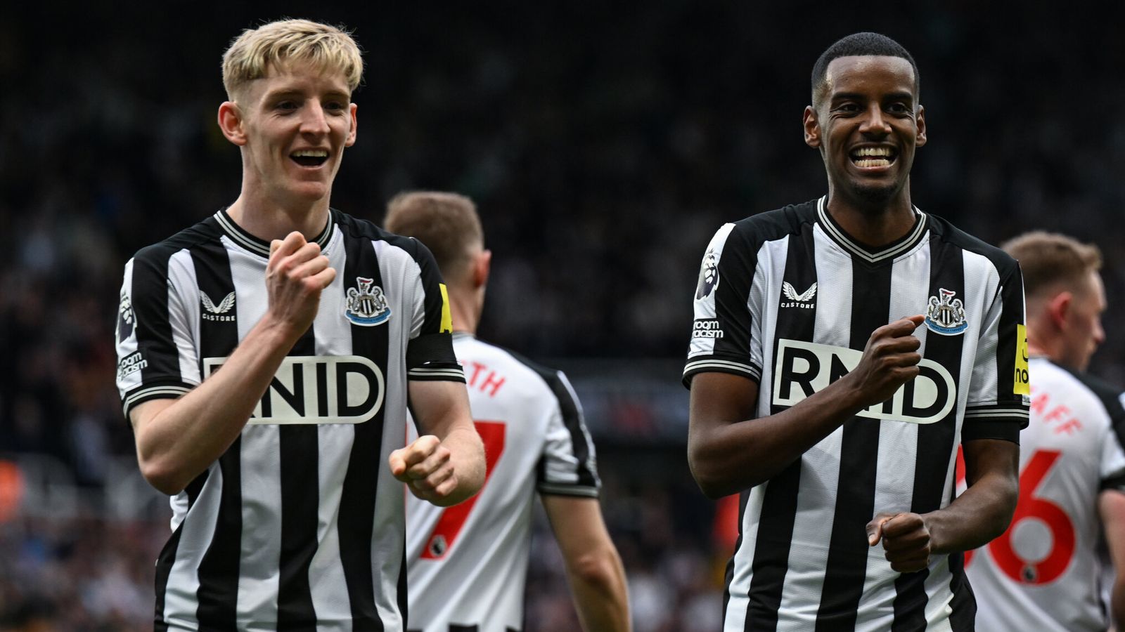 Newcastle 4 - 0 Tottenham - Match Report & Highlights