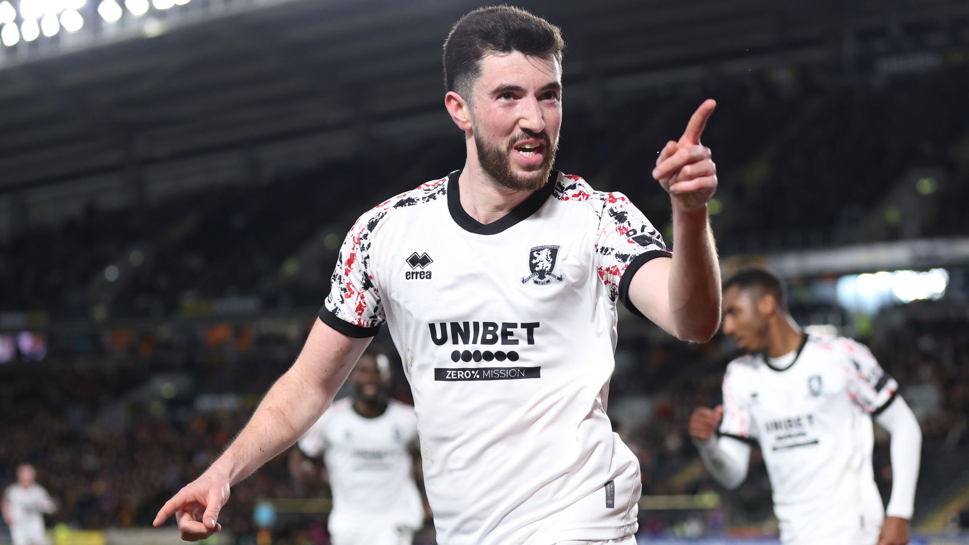 Boro strike late to hold Hull