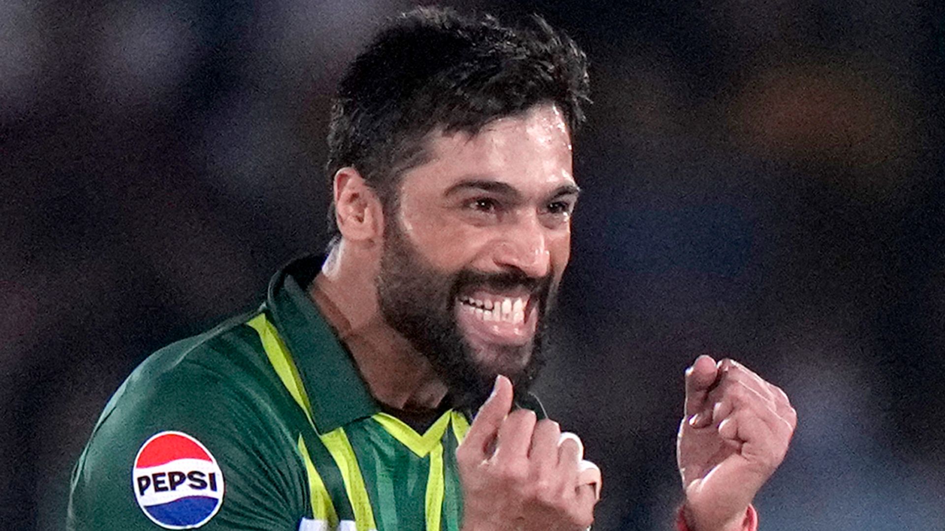 Amir impresses on international return as Pakistan skittle New Zealand